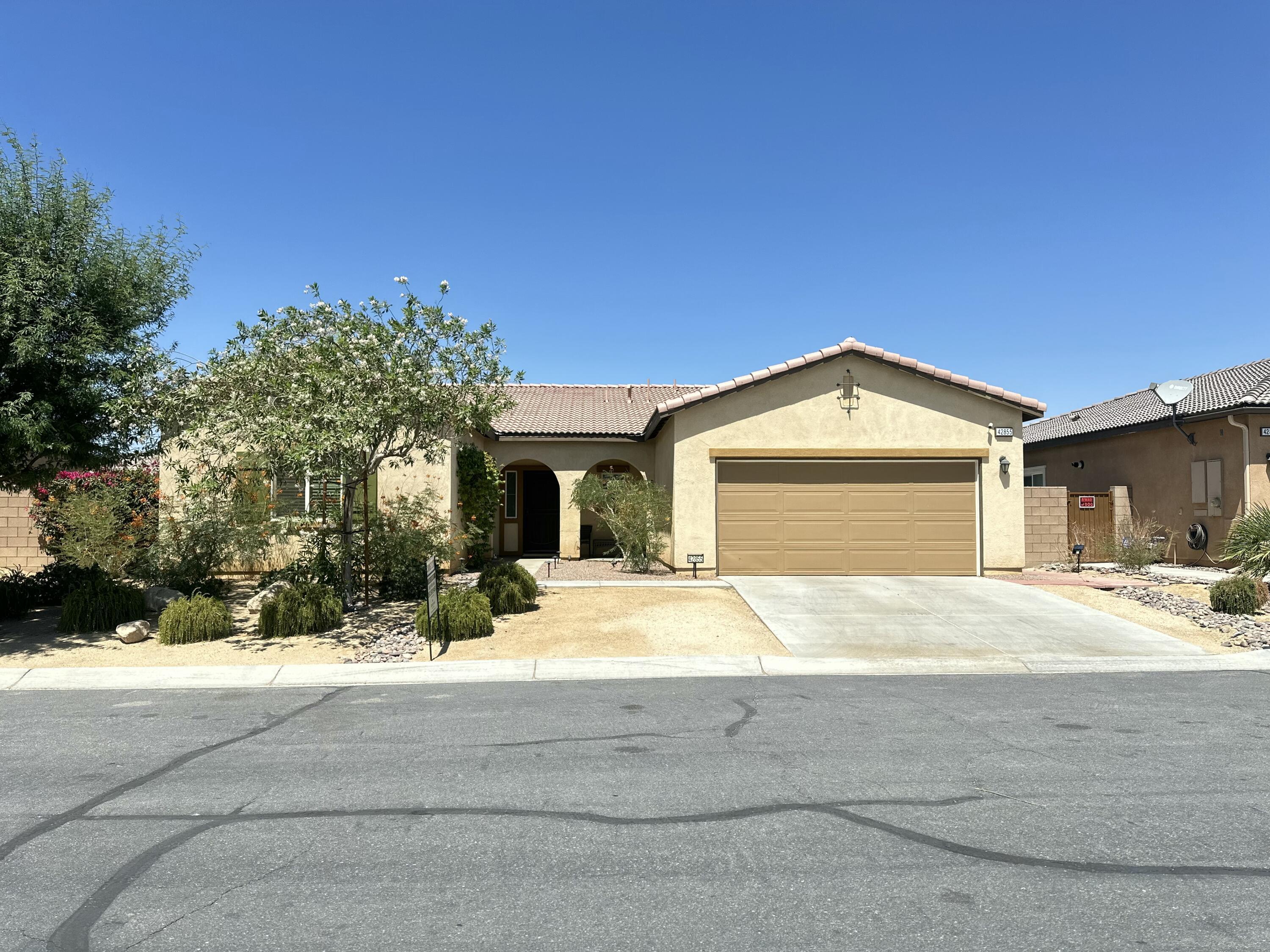 Property Photo:  42855 Gazapo Court  CA 92203 