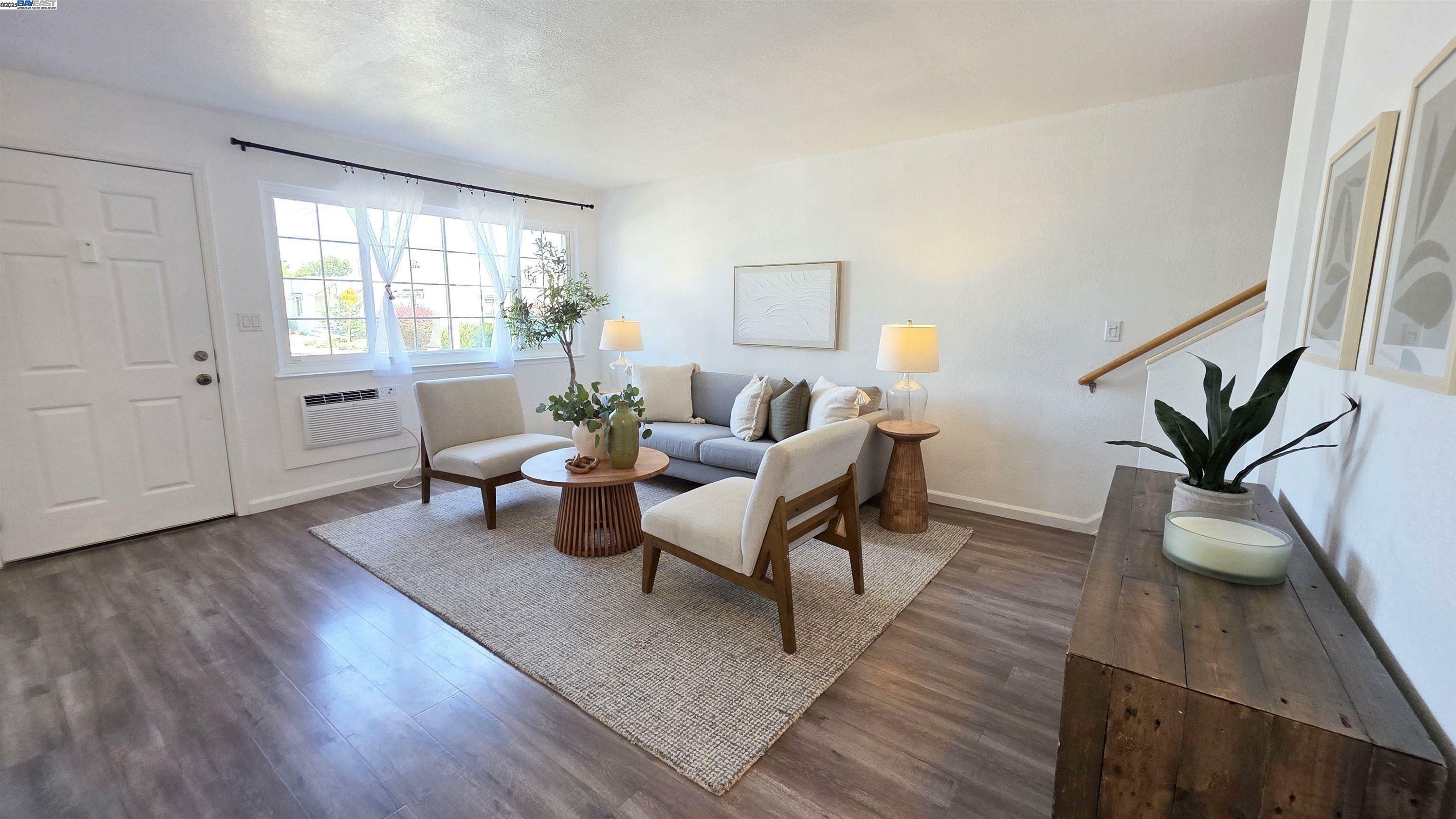Property Photo: 700 Fargo Ave 5 CA 94579