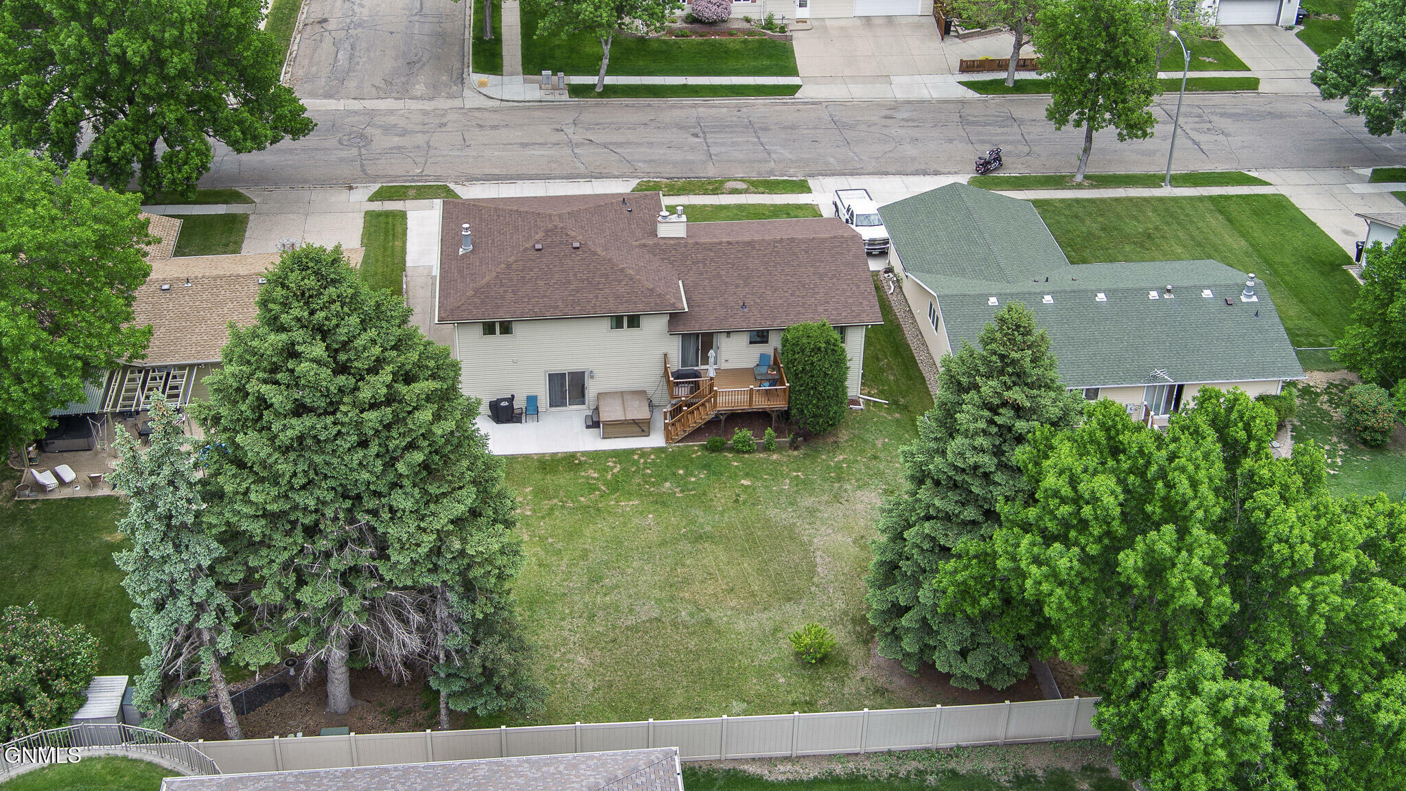 Property Photo: 201 E Brandon Drive ND 58503
