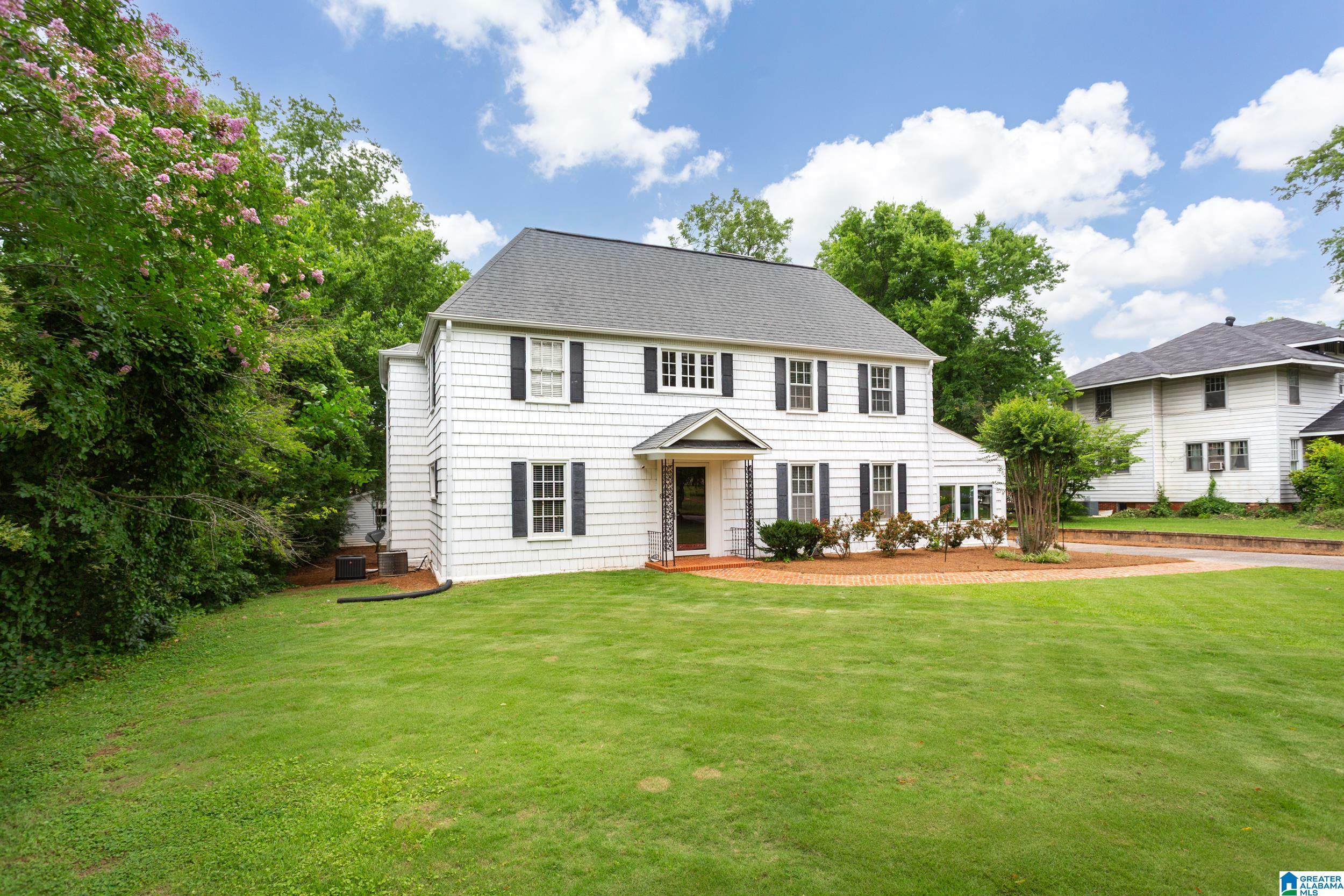 Property Photo: 604 South Street AL 35160