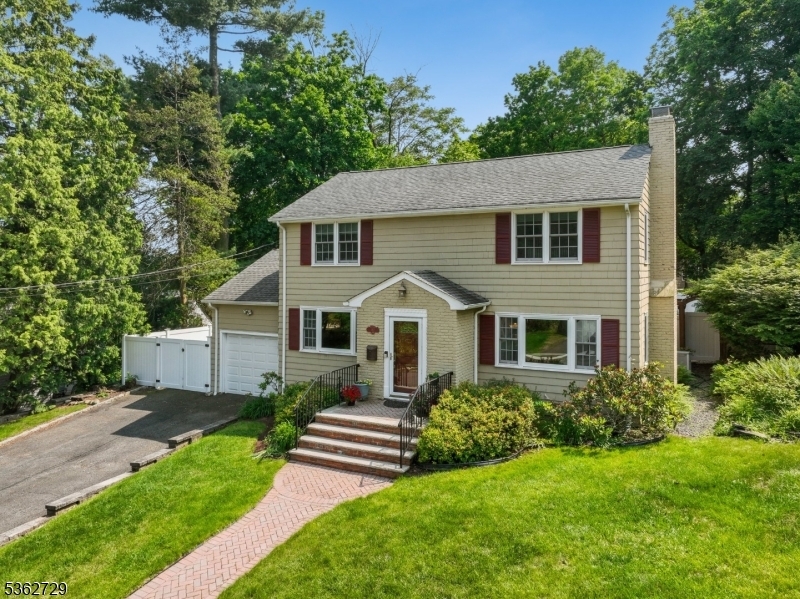 Property Photo: 162 Forest Hill Rd NJ 07052