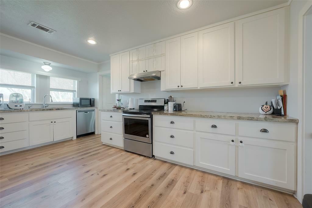 Property Photo: 226 Highway 90 E TX 77474