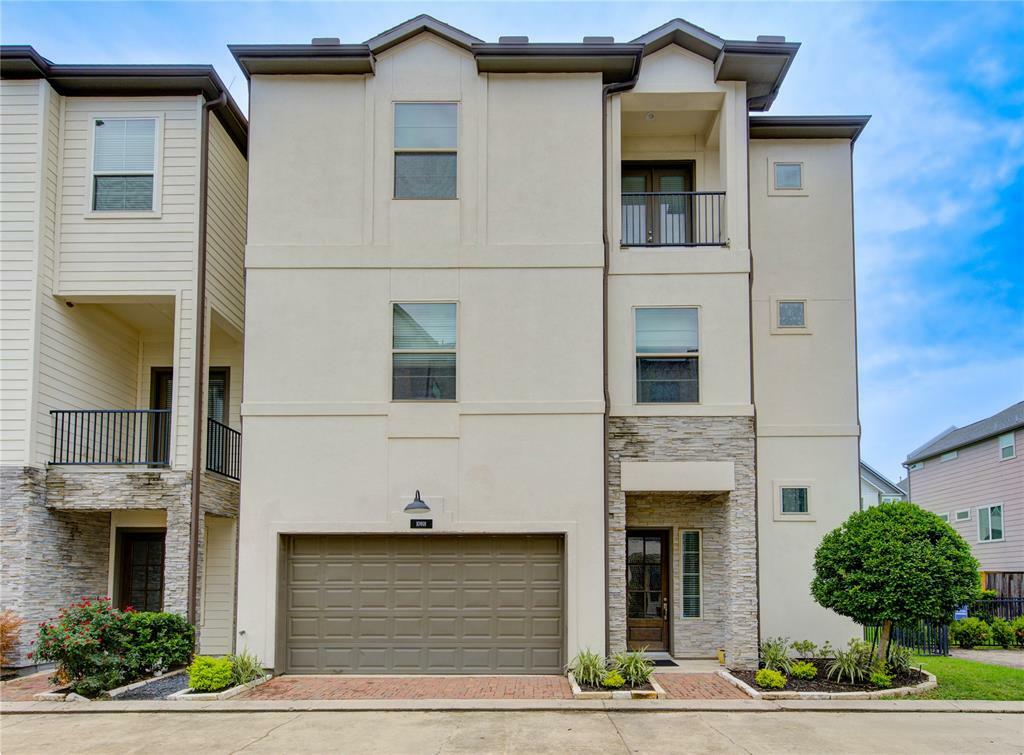 10918 Brookeshire Chase Lane  Houston TX 77043 photo