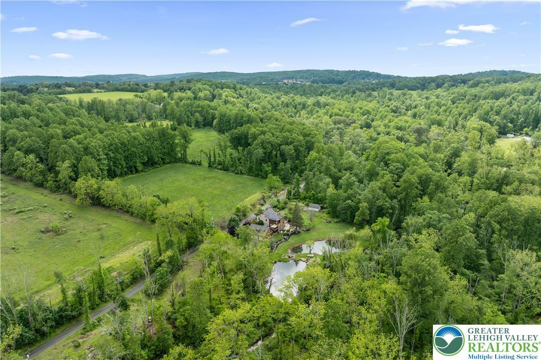 Property Photo: 130 Township Road PA 18062