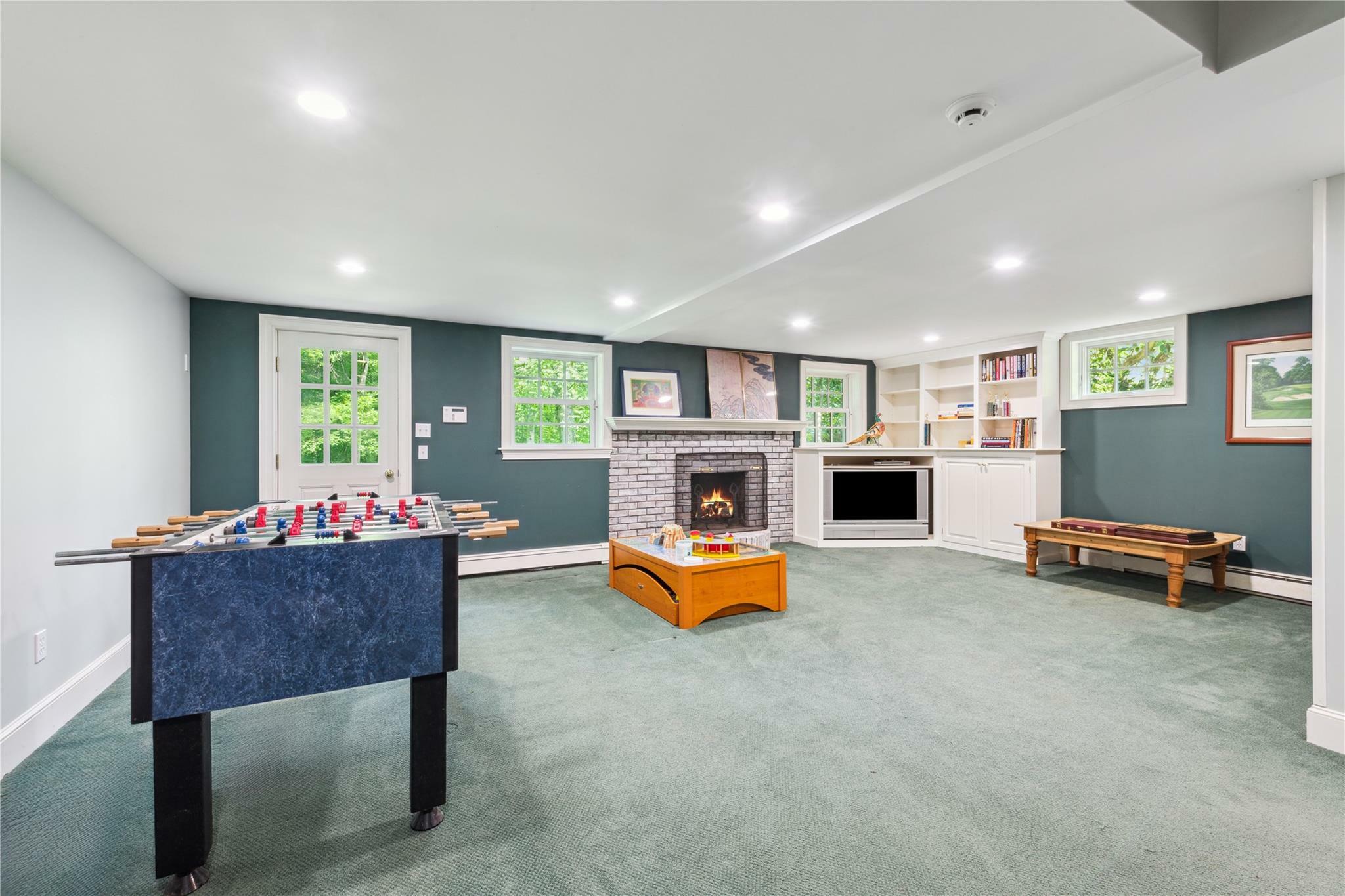 Property Photo: 4 Brook Farm Circle NY 10506