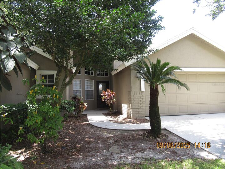 Property Photo: 3002 Bent Creek Drive FL 33596
