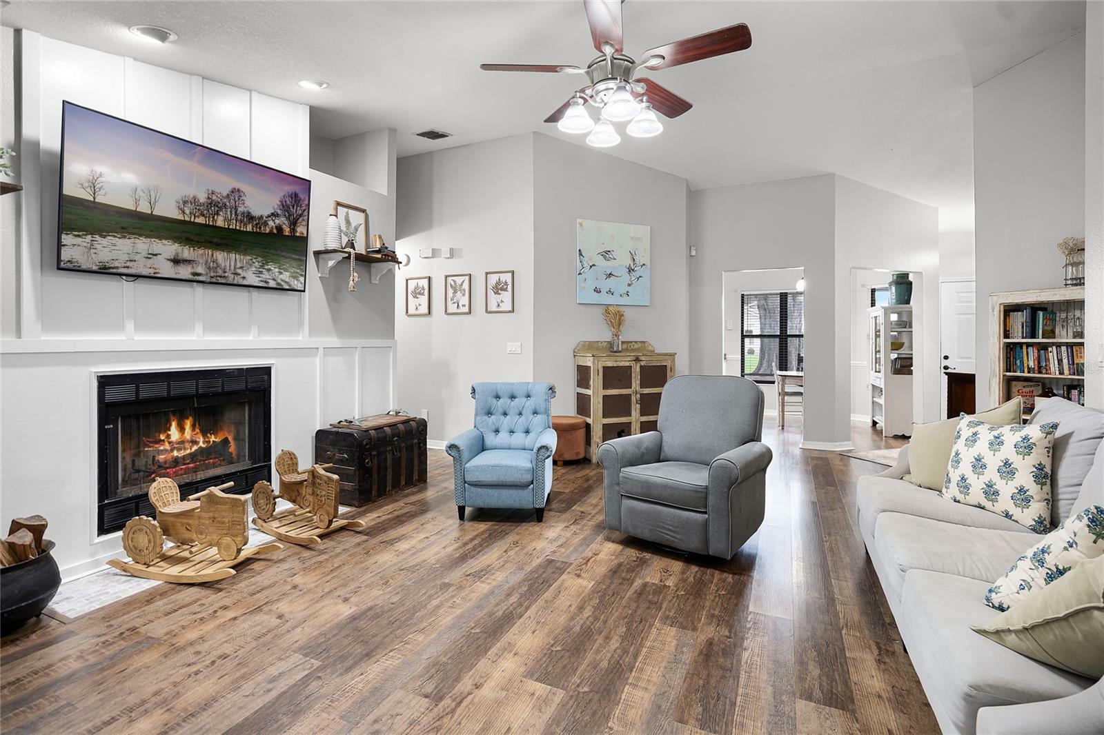 Property Photo: 125 Homewood Drive FL 33880