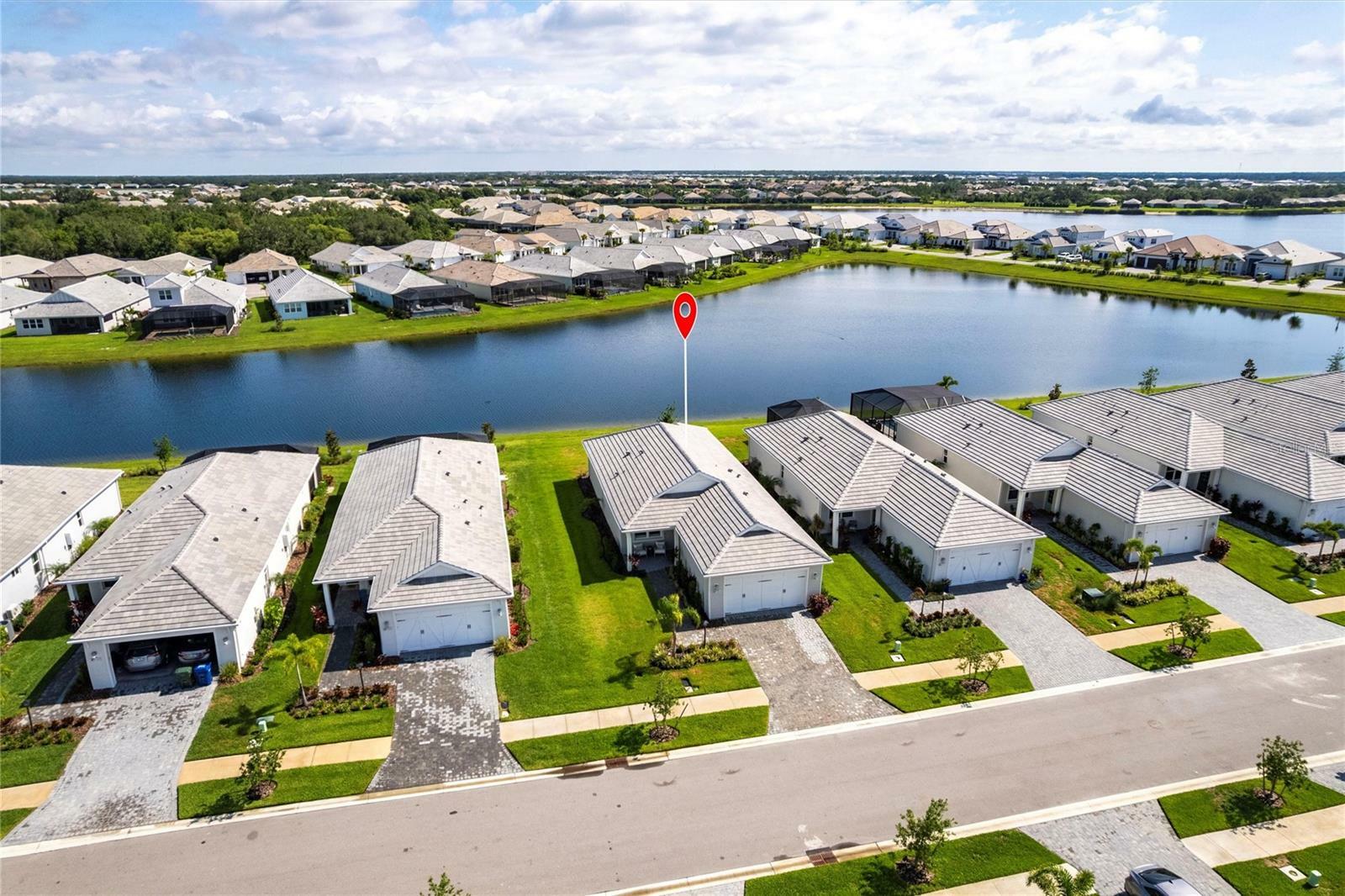 Property Photo: 8148 Sternway Road FL 34240