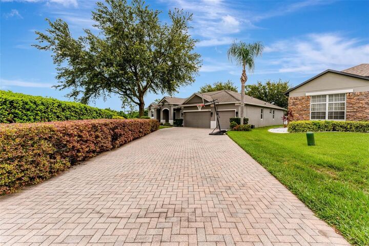 Property Photo: 2681 Cabernet Circle FL 34761