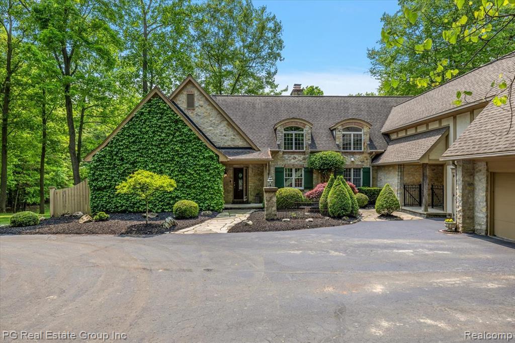 2536 Addison Hills Court  Oxford MI 48370 2443 photo