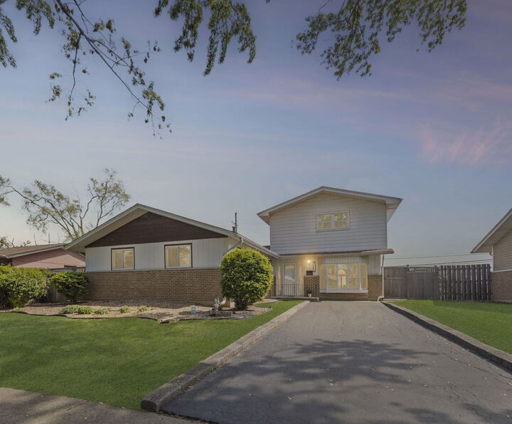Property Photo: 5445 Vine Street IL 60452
