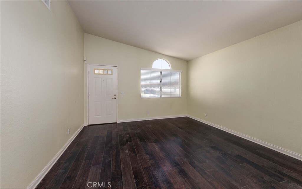 Property Photo: 2069 W Fairview Drive CA 92377