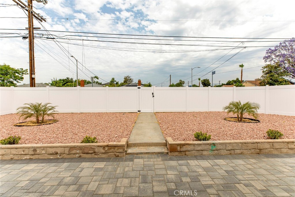 Property Photo: 13934 Filmore Street CA 91331