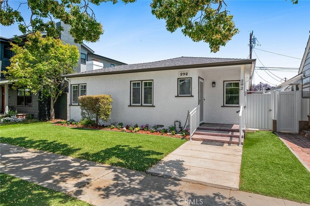 Property Photo:  292 Covina Avenue  CA 90803 