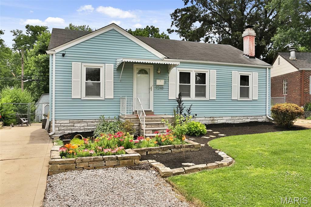 Property Photo: 9248 Southview Lane MO 63123