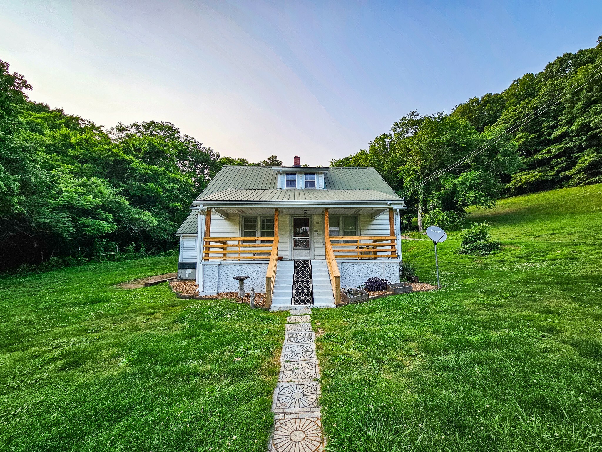 Property Photo:  1105 Normandy Rd  TN 37360 