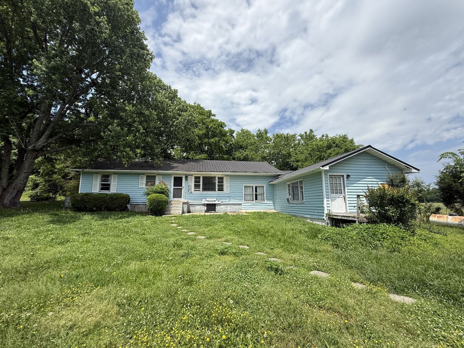 Property Photo:  1806 Highway 130 W  TN 37160