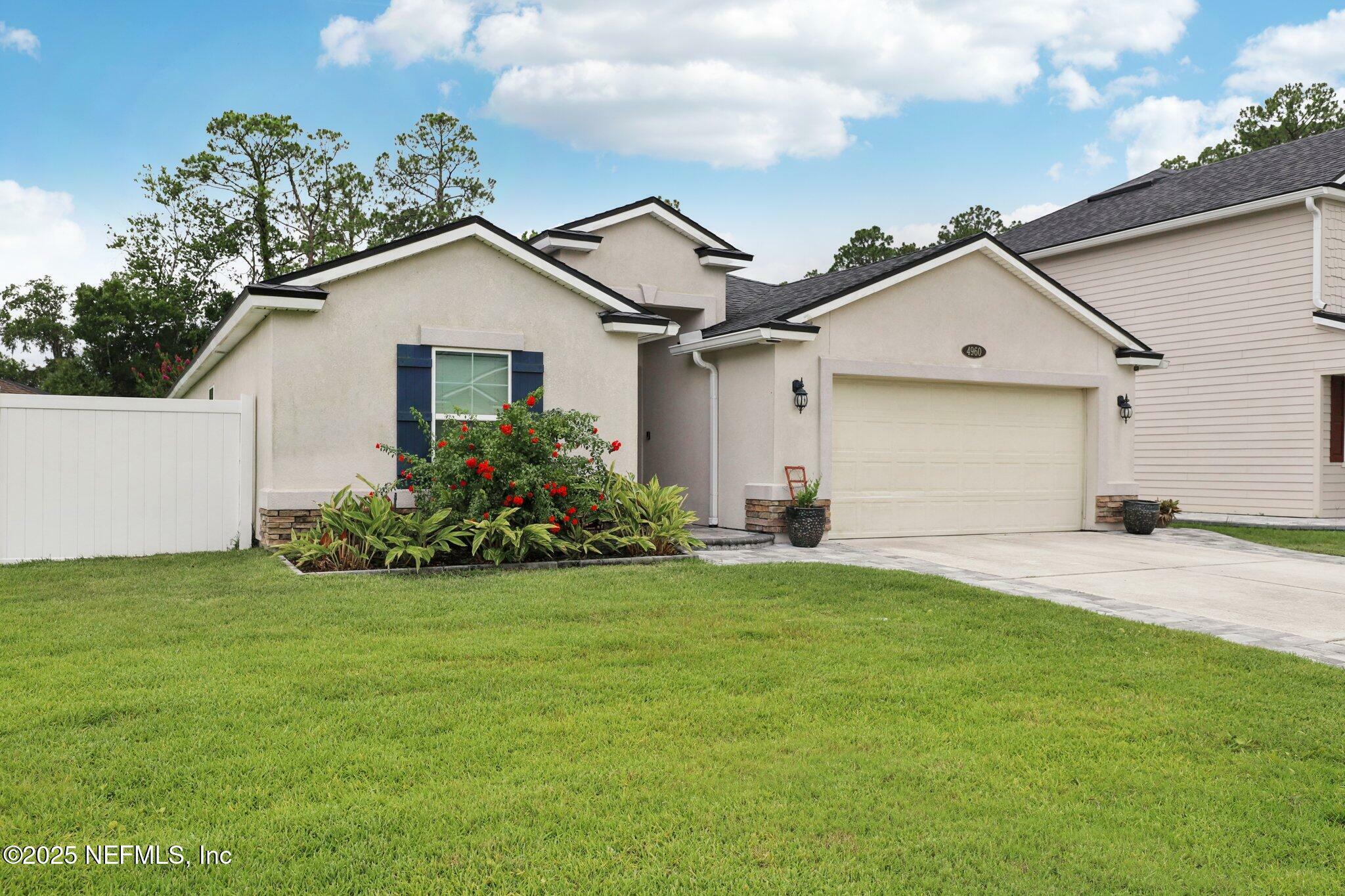 Property Photo: 4960 Ballastone Drive FL 32257