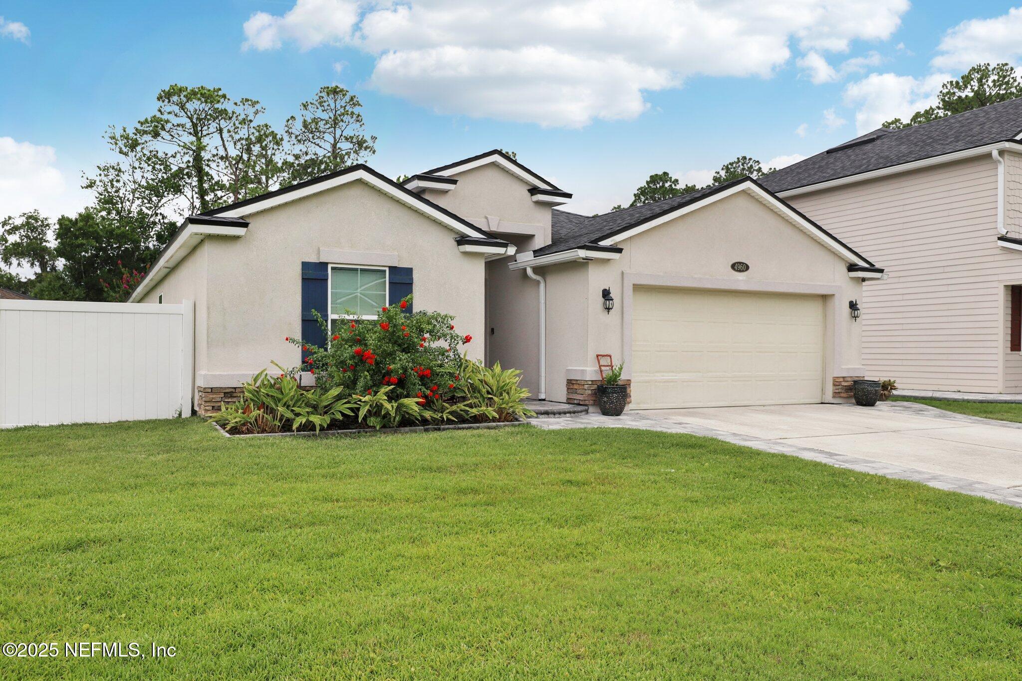 Property Photo: 4960 Ballastone Drive FL 32257