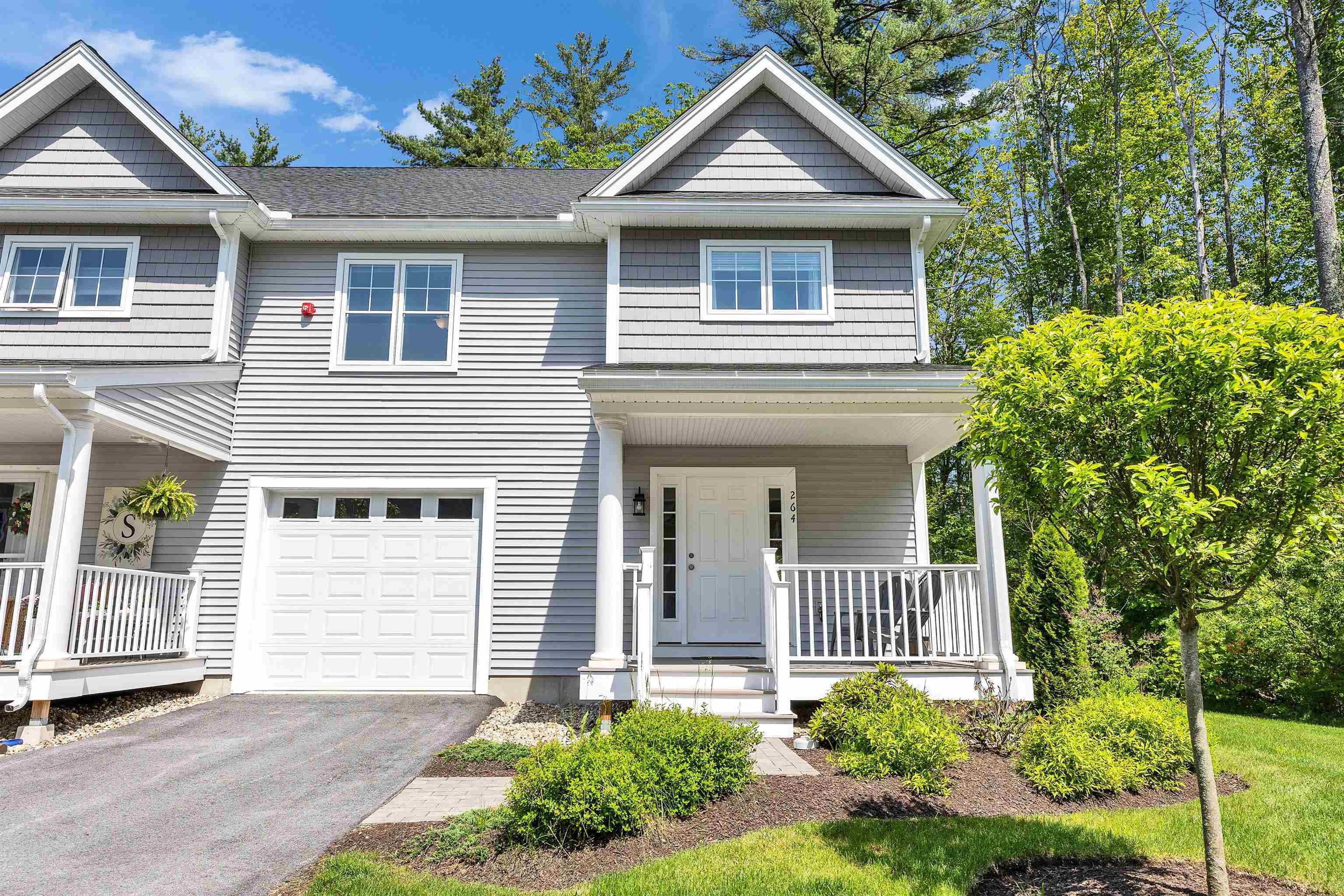Property Photo: 264 Woodview Way NH 03102
