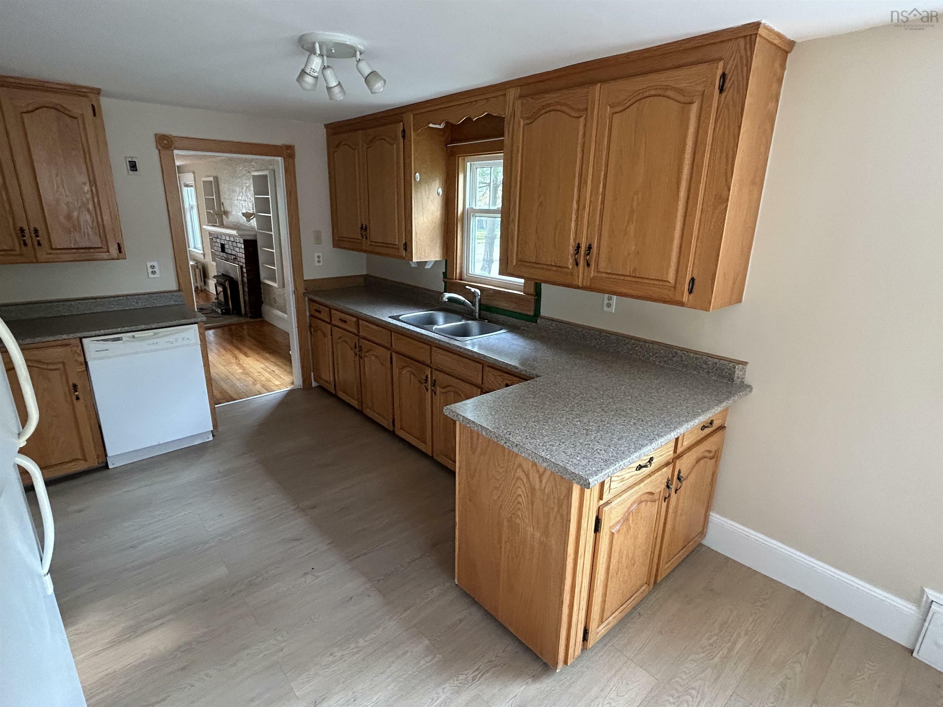 Photo de la propriété:  25 Cumberland Street  NS B5A 1C9 