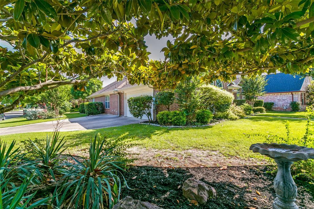 Property Photo: 601 Natchez Court TX 76054