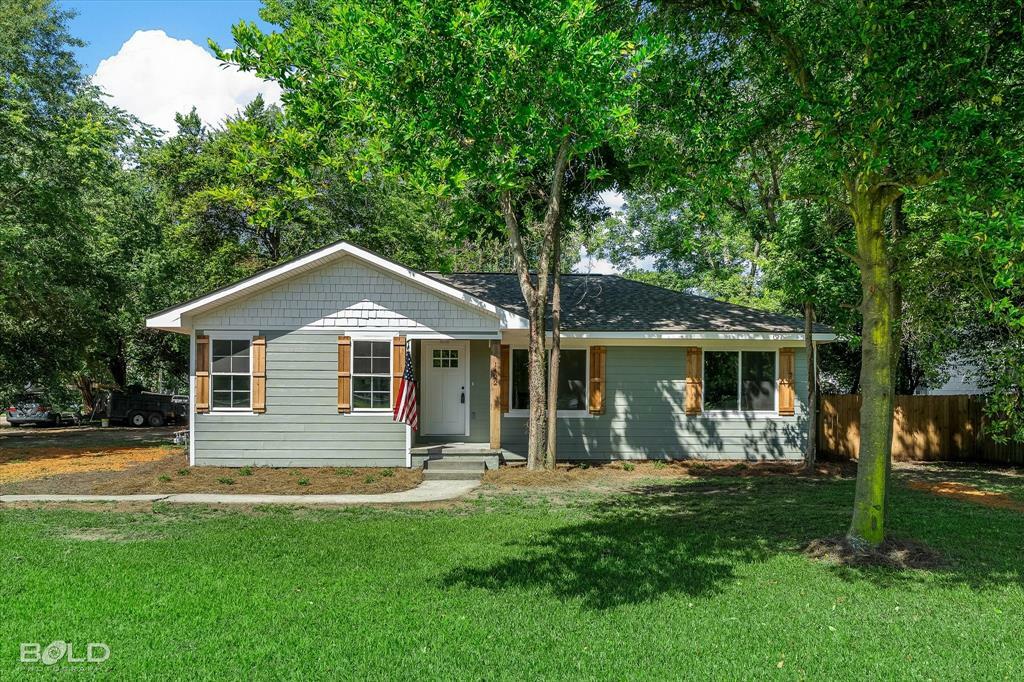 1422 E Kings Highway  Shreveport LA 71105 photo