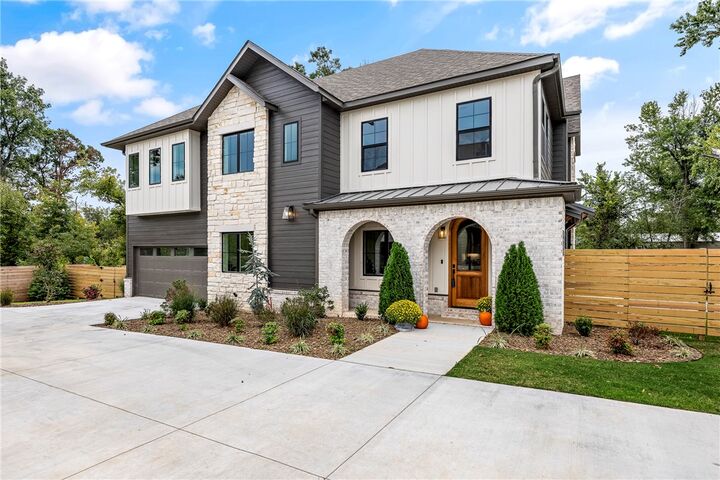 1312 Bella Vista Road  Bentonville AR 72712 photo