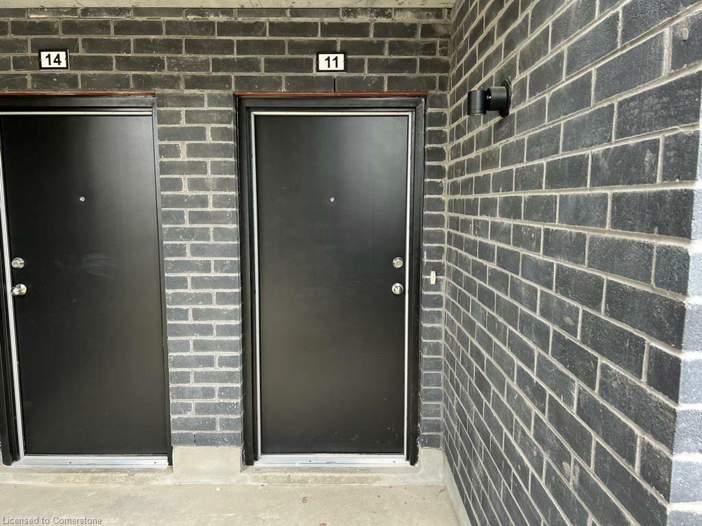 Property Photo: 235 Chapel Hill Drive 11 ON N2R 1N3
