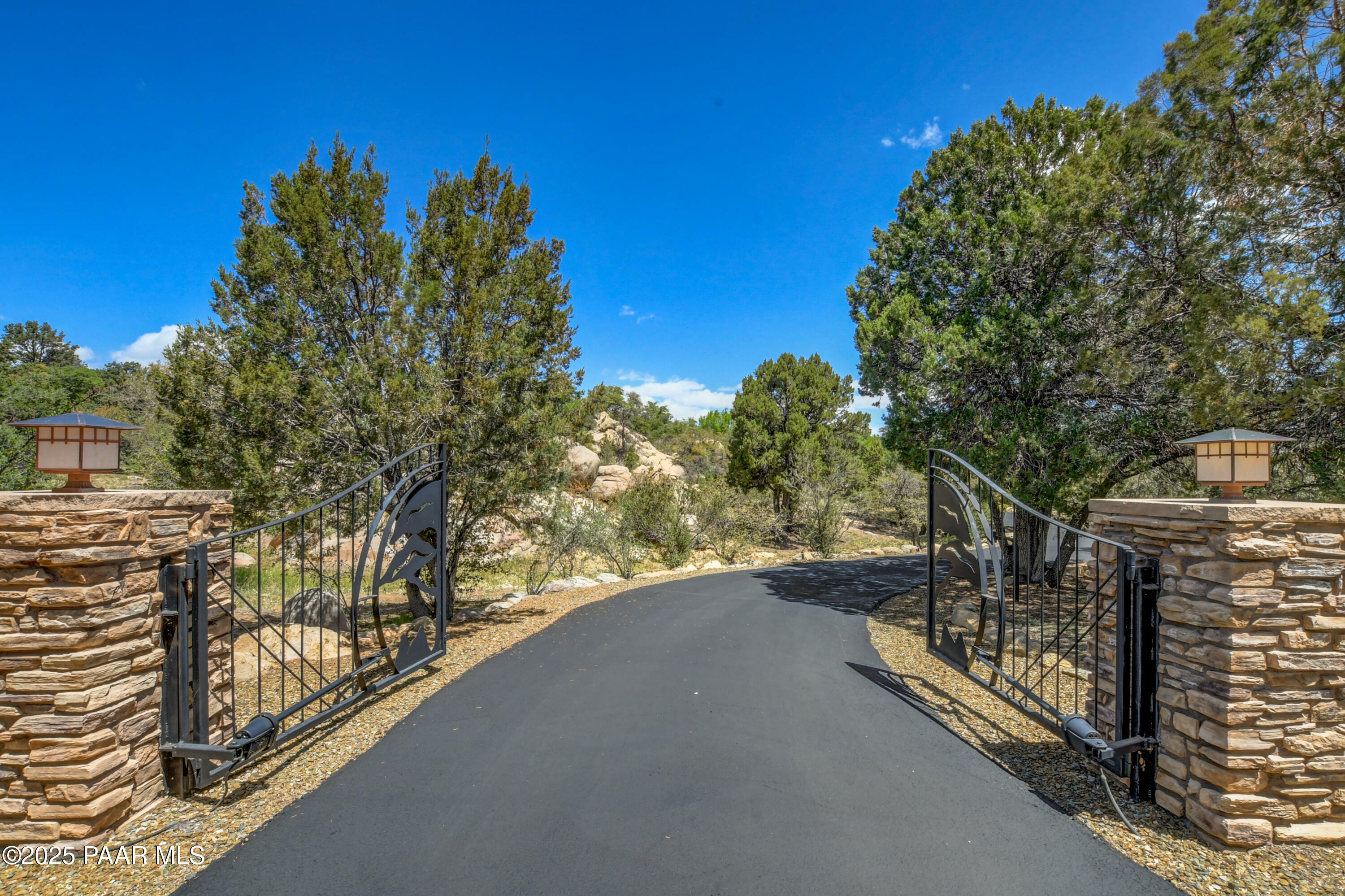 Property Photo: 21 Yakashba Drive AZ 86305
