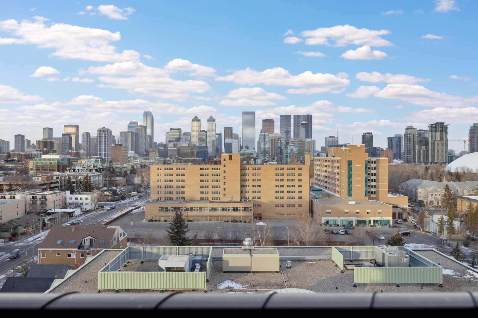 Property Photo: 225 25 Avenue SW 1203 AB T2S 2V2