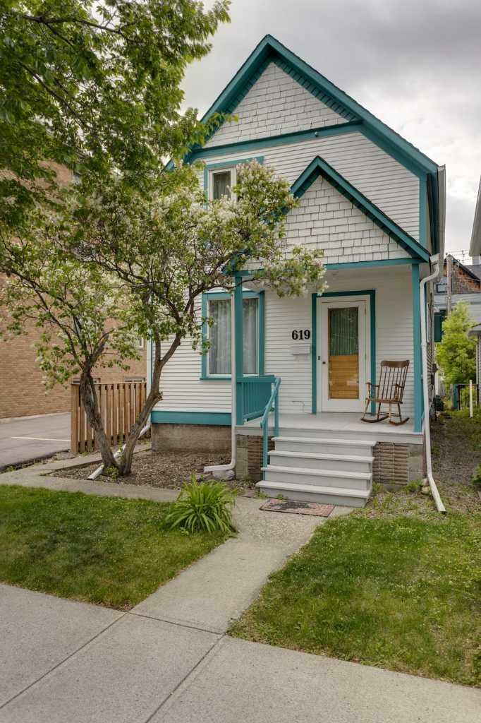 Property Photo: 619 1 Avenue NW AB T2N 0A2