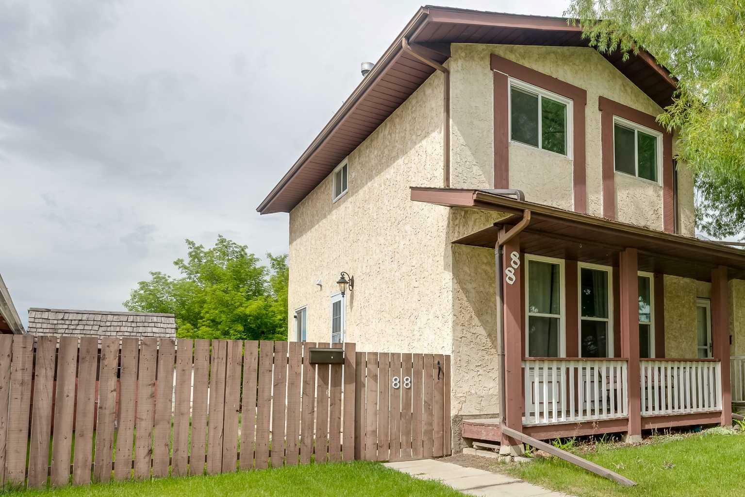 88 Cornett Drive  Red Deer AB T4P 2G8 photo