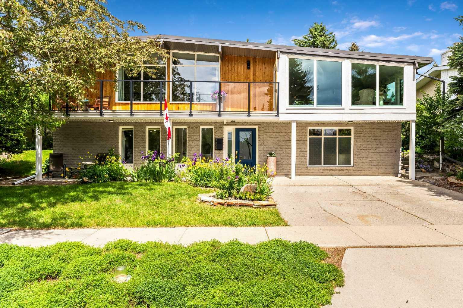 2328 Uxbridge Drive NW  Calgary AB T2N 3Z6 photo