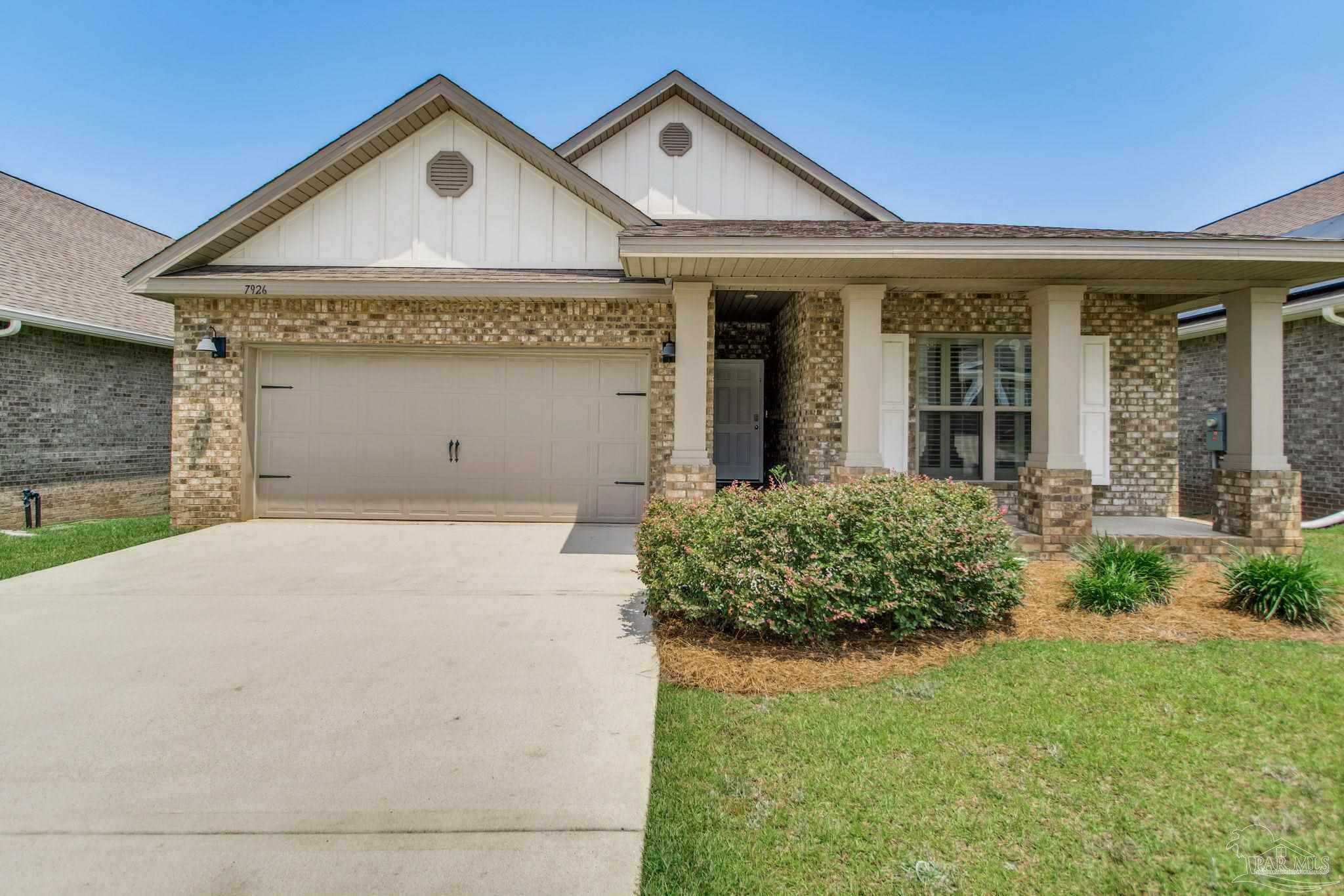 Property Photo: 7926 Burnside Loop FL 32526