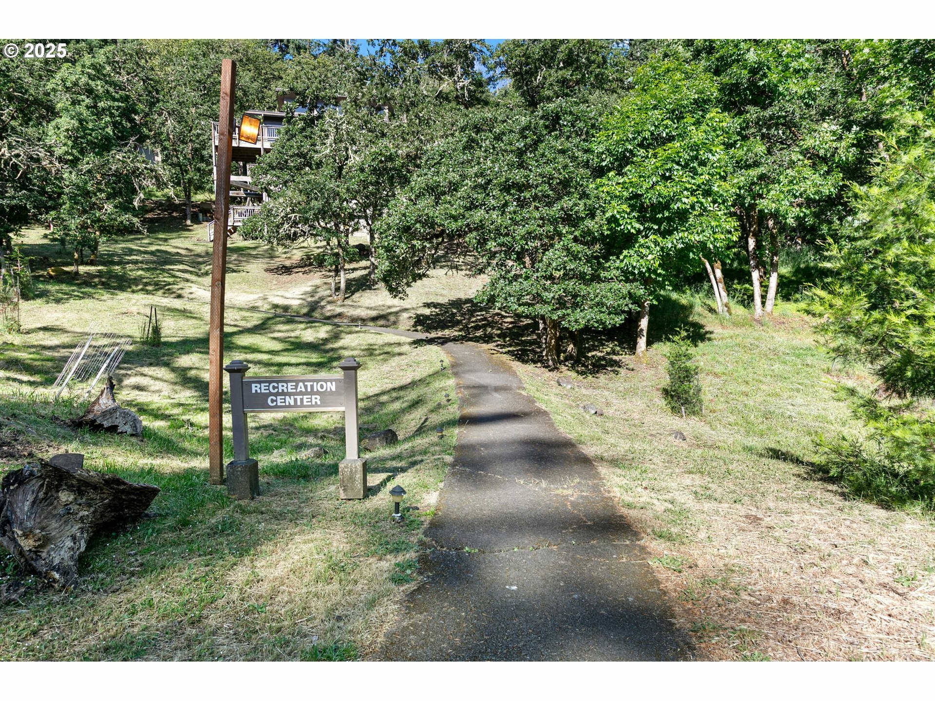 Property Photo: 151 Treehill Loop OR 97405