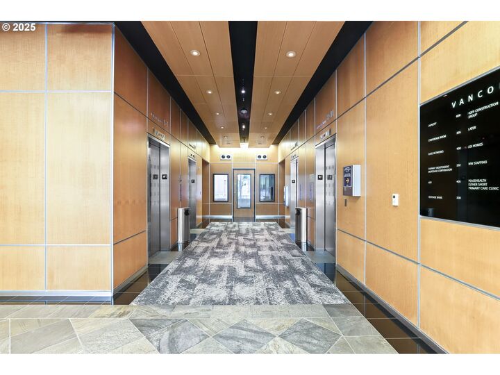 Property Photo: 700 Washington St 925 WA 98660