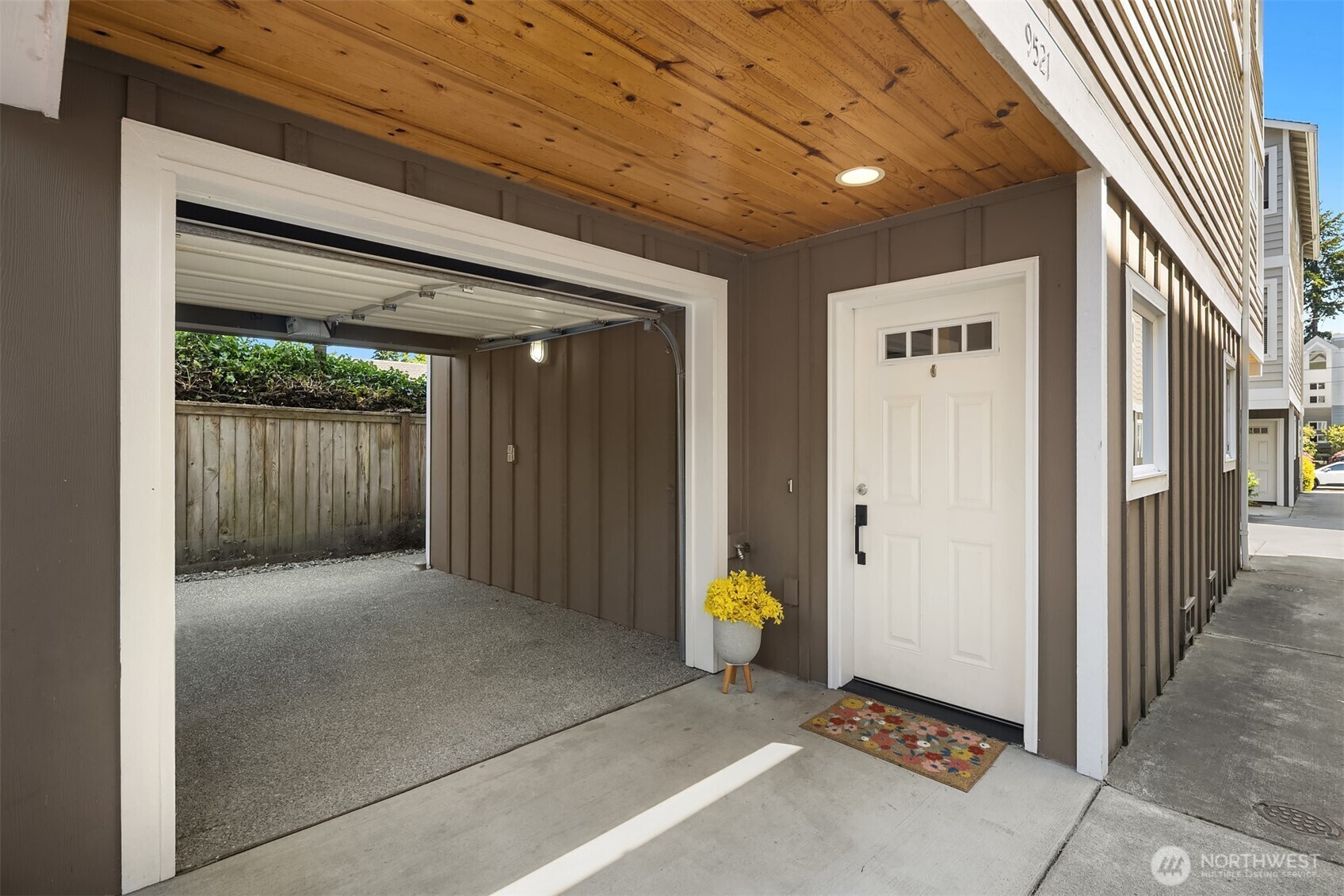Property Photo: 9521 8th Avenue NW A WA 98117