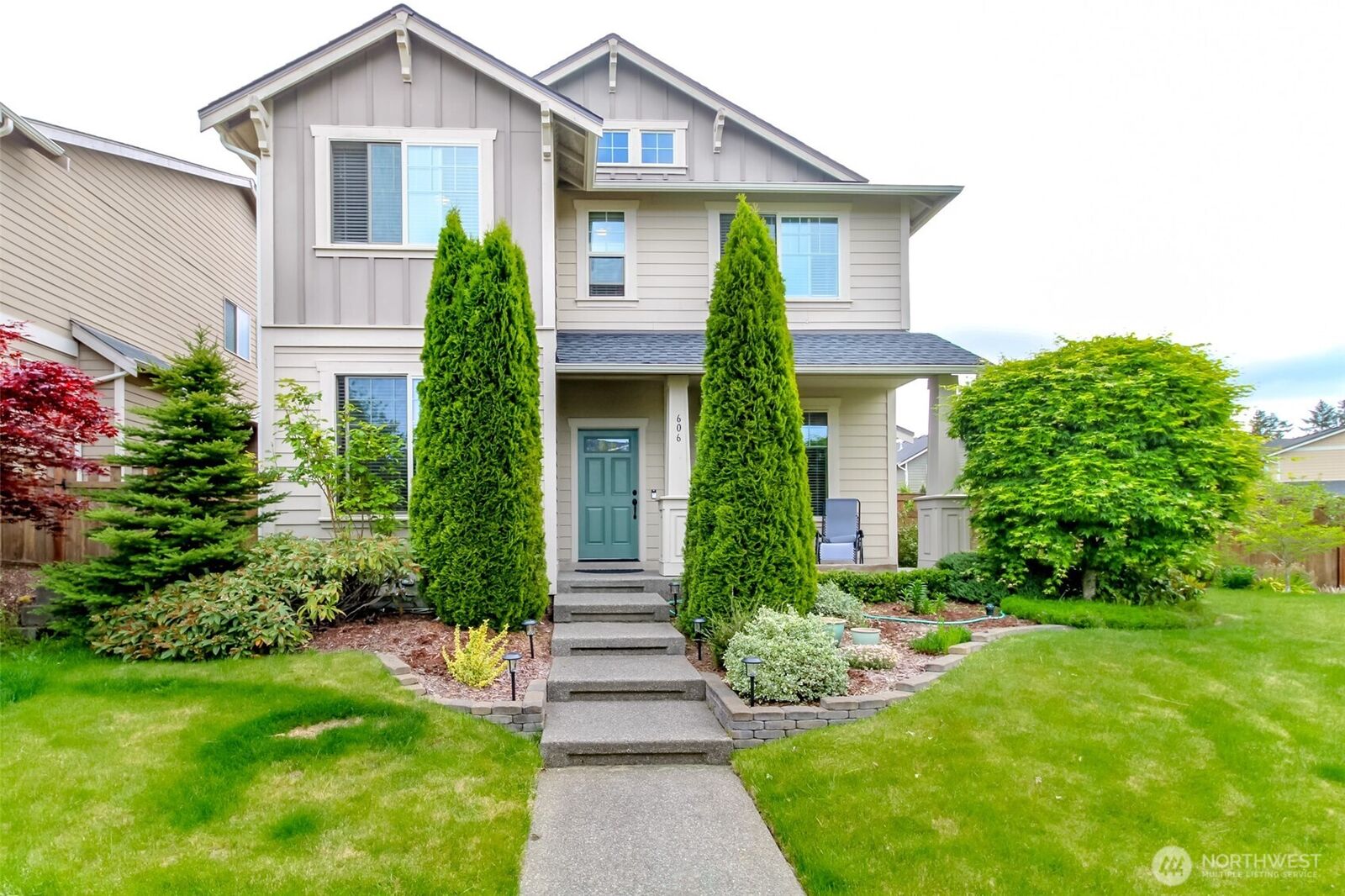 Property Photo: 606 Sandalwood Dr SW WA 98502