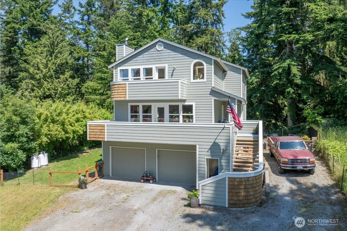 Property Photo: 945 Rowe Road WA 98282