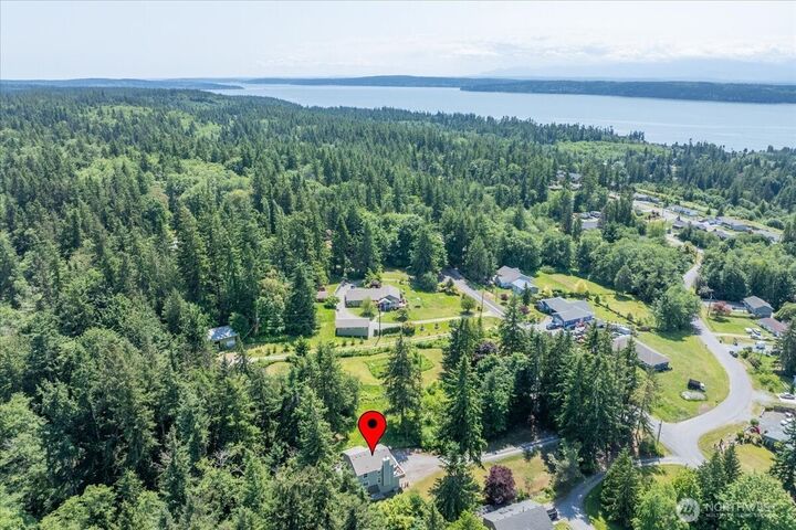 Property Photo:  945  Rowe Road  WA 98282 