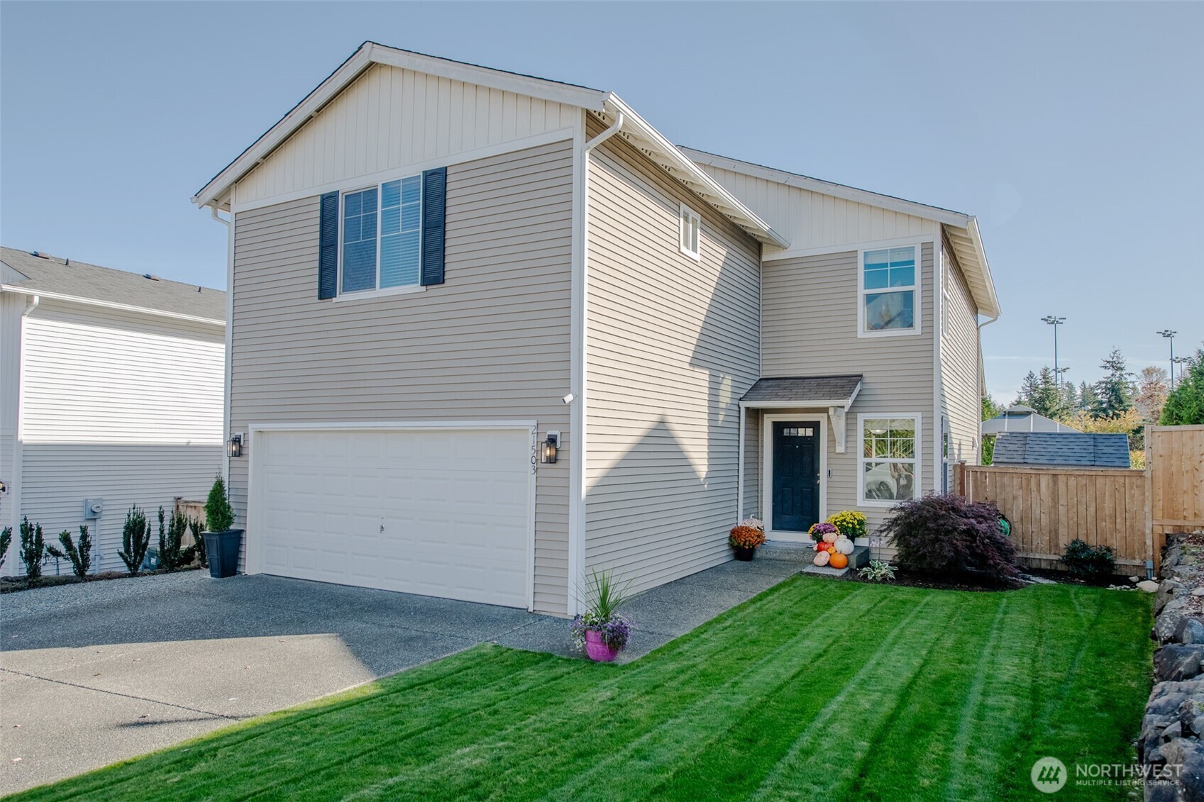 Property Photo: 21503 SE 299th Way WA 98042