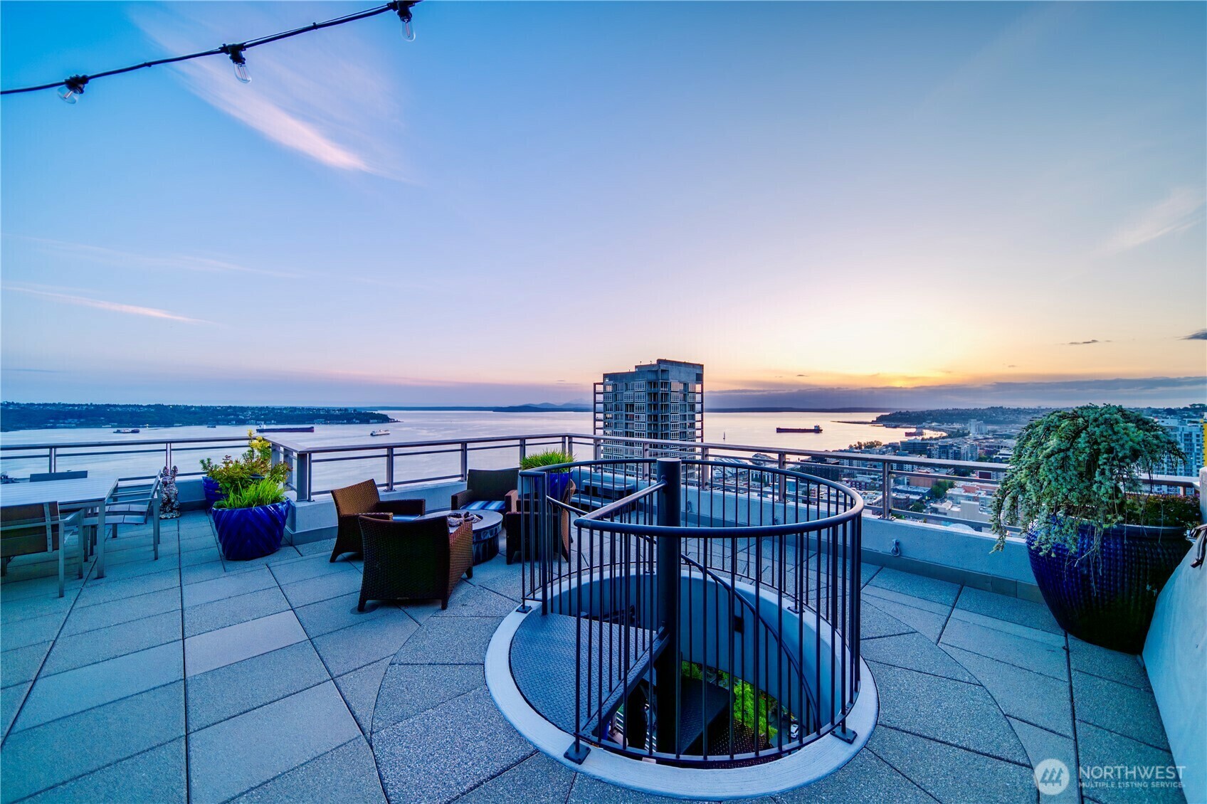 Property Photo: 2033 2nd Avenue 2 WA 98121