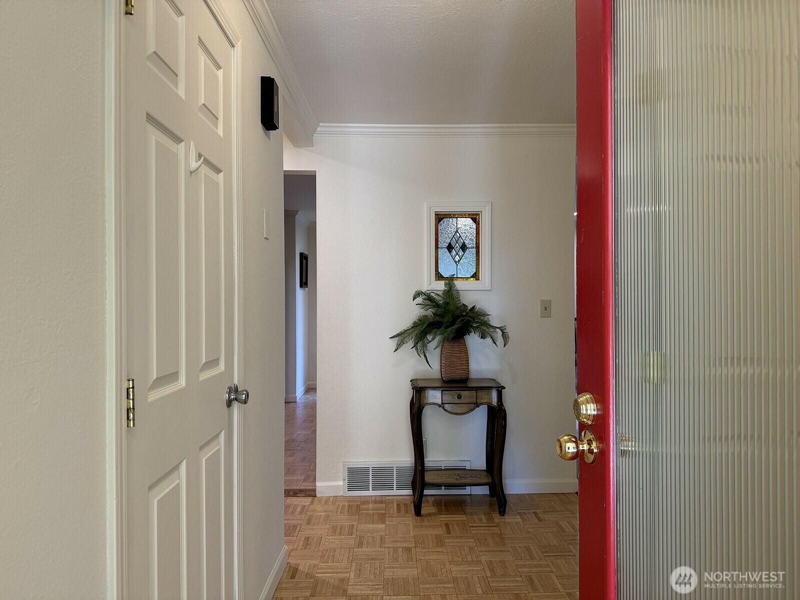 Property Photo: 311 Edgecliff Dr WA 98260