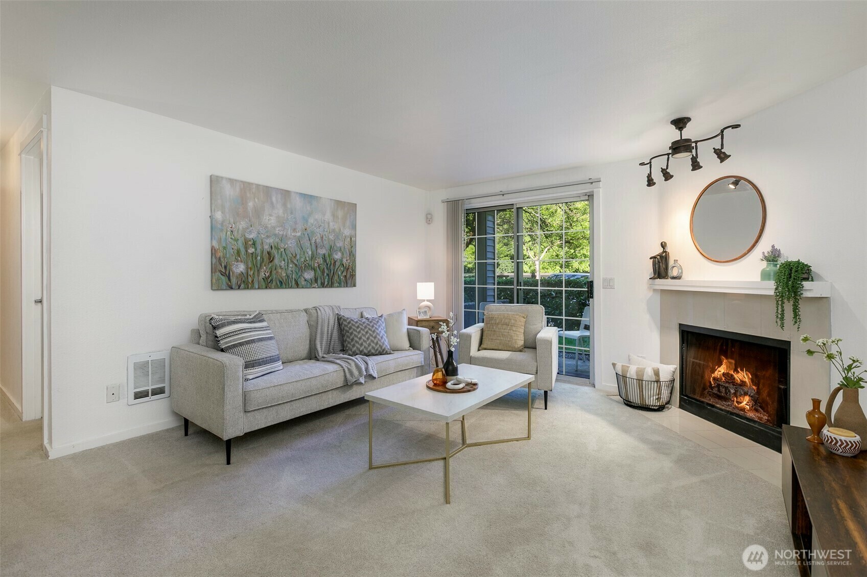 Property Photo:  224  9th Street G102  WA 98033 