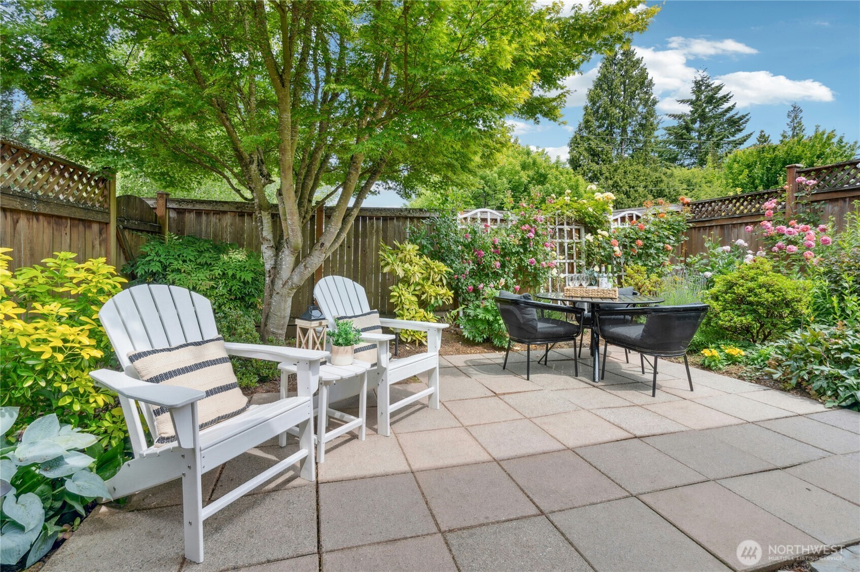 Property Photo: 631 Kirkland Way C17 WA 98033