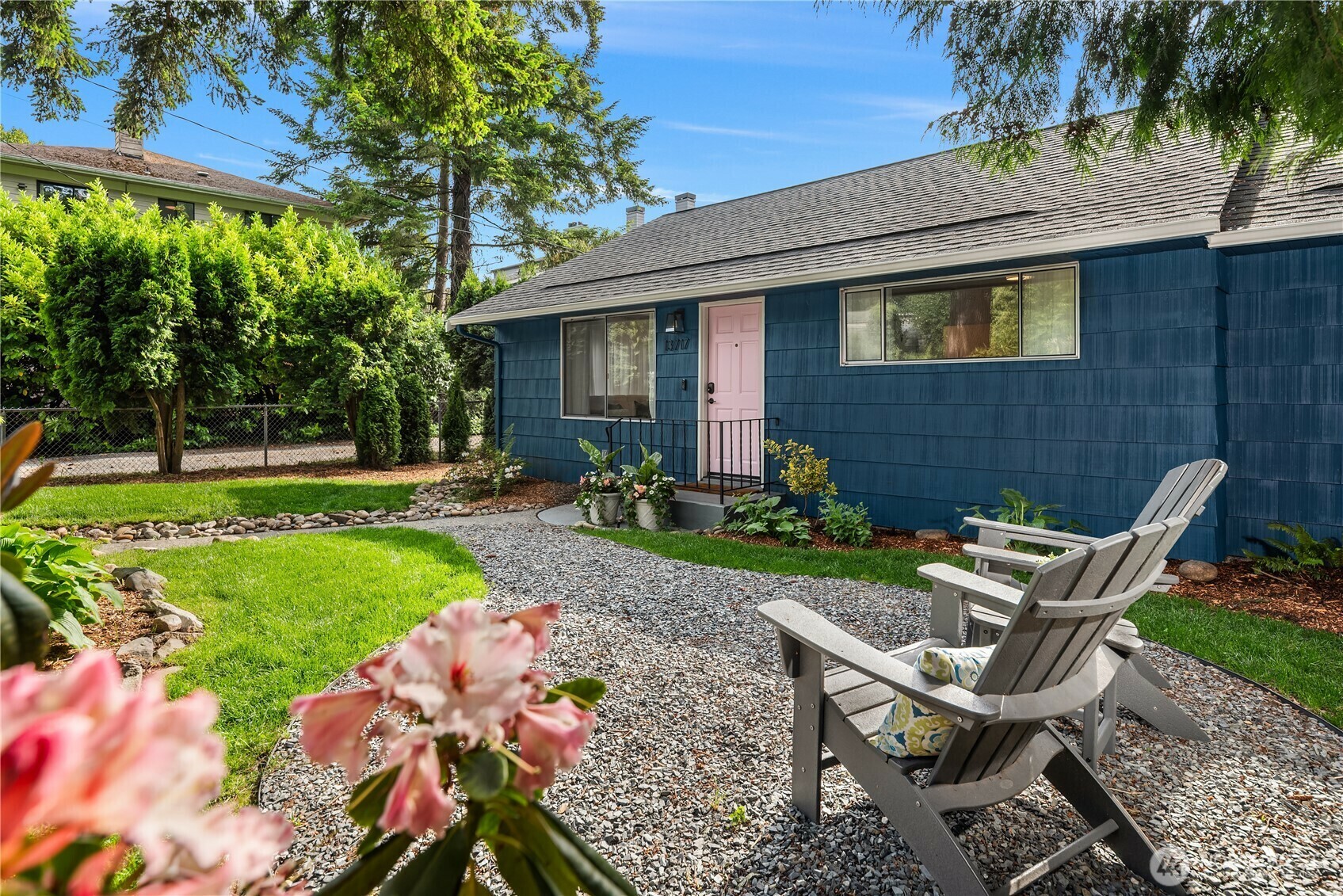 Property Photo: 13717 Stone Avenue N WA 98133