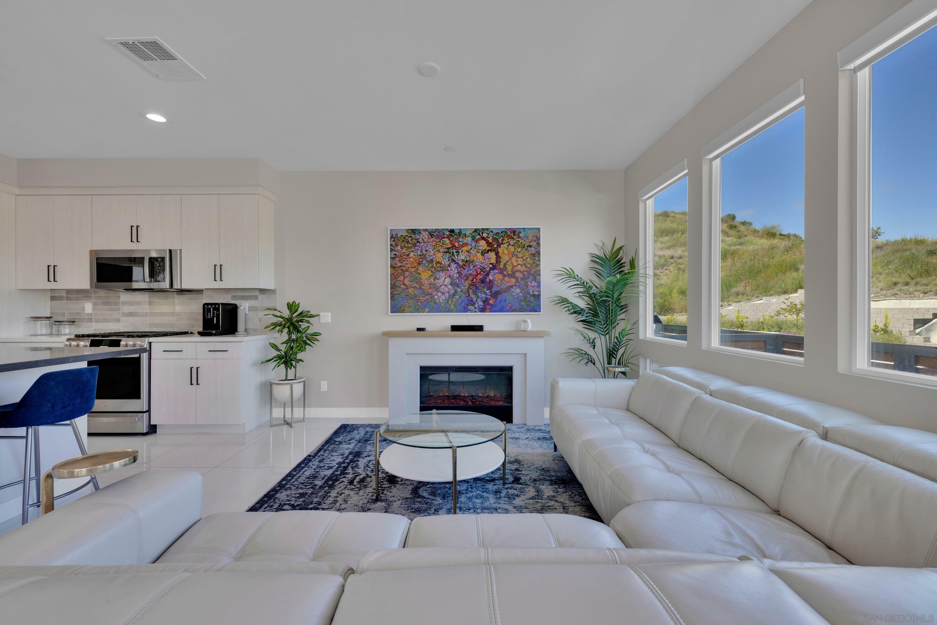 Property Photo: 9001 Baddha Ct CA 92126