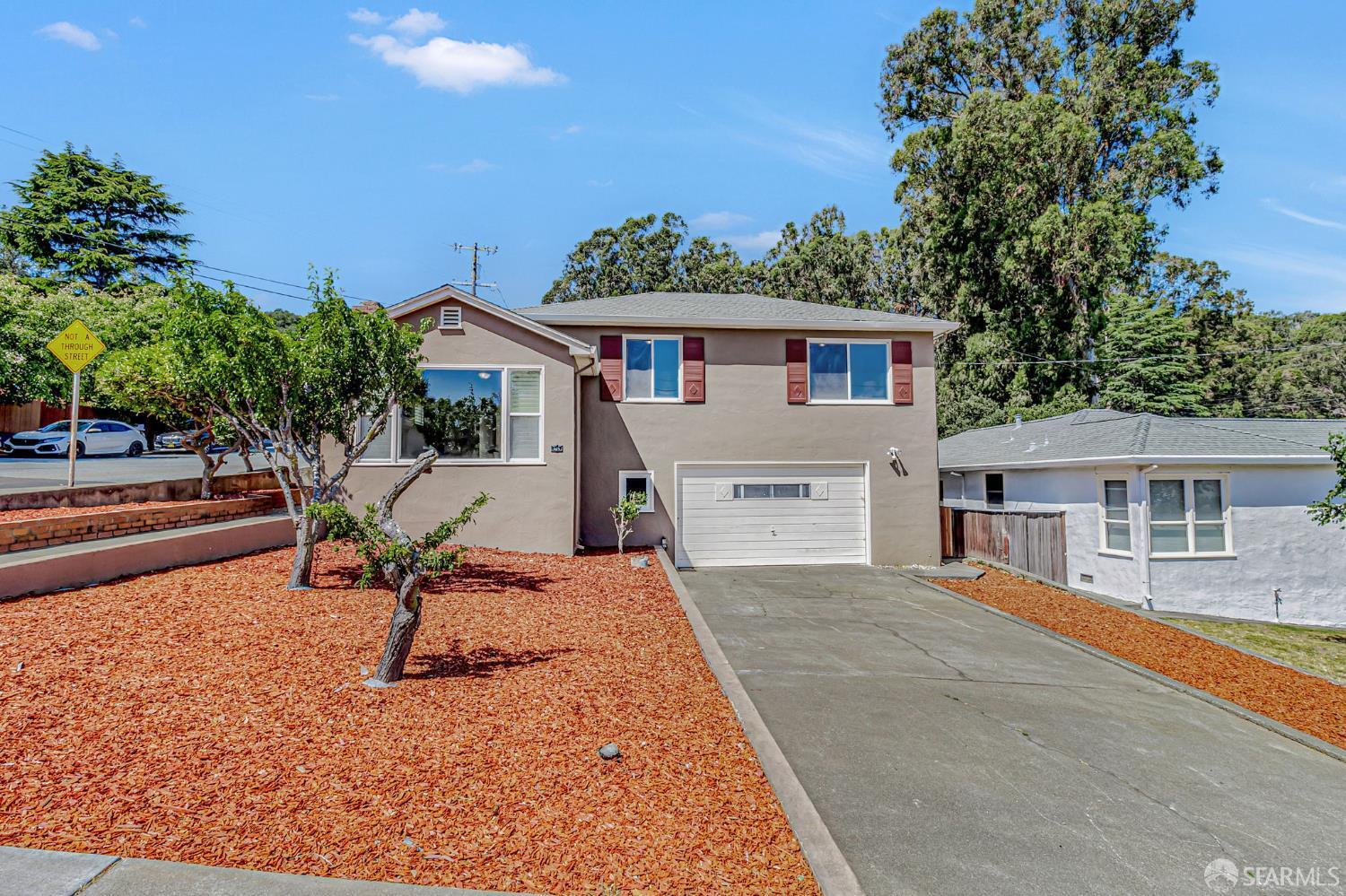 Property Photo: 606 Bayview Avenue CA 94030