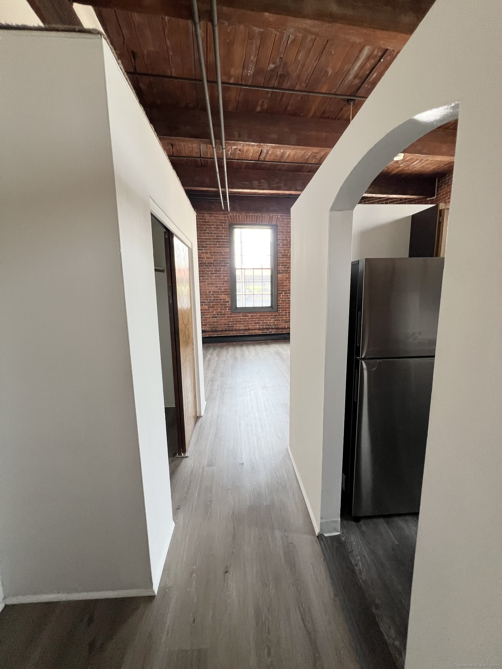 Property Photo:  